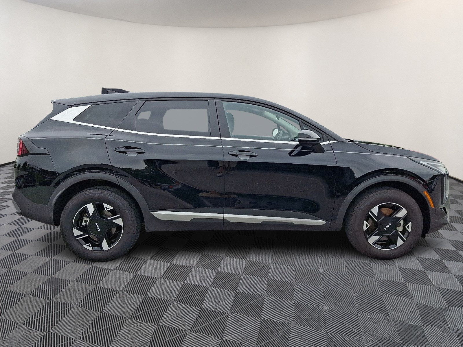 Certified 2026 Kia Sportage LX w/ LX Convenience Package AWD/4WD image 7