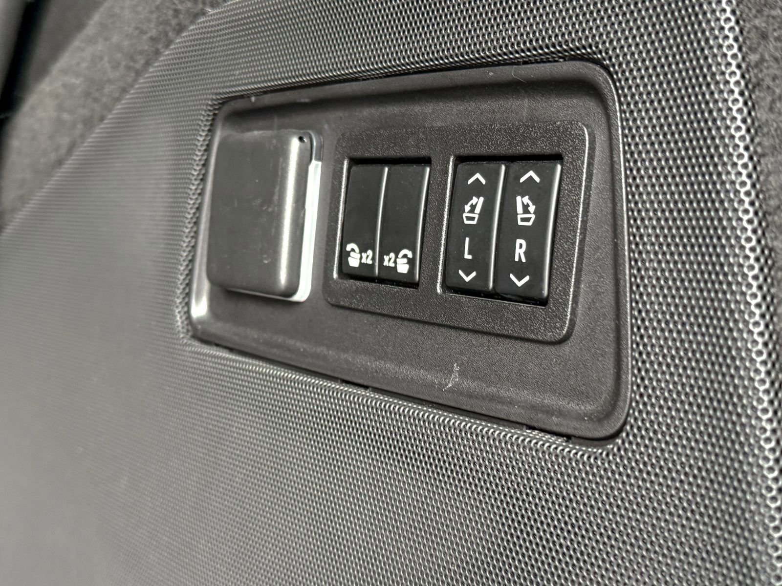 Certified 2022 Cadillac Escalade Luxury image 37