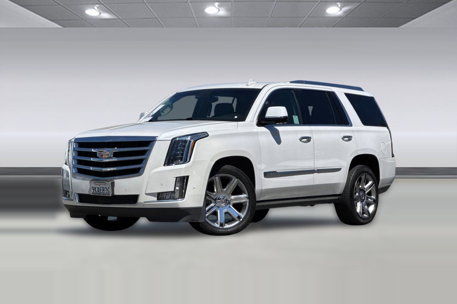 Used 2017 Cadillac Escalade Premium Luxury image 25