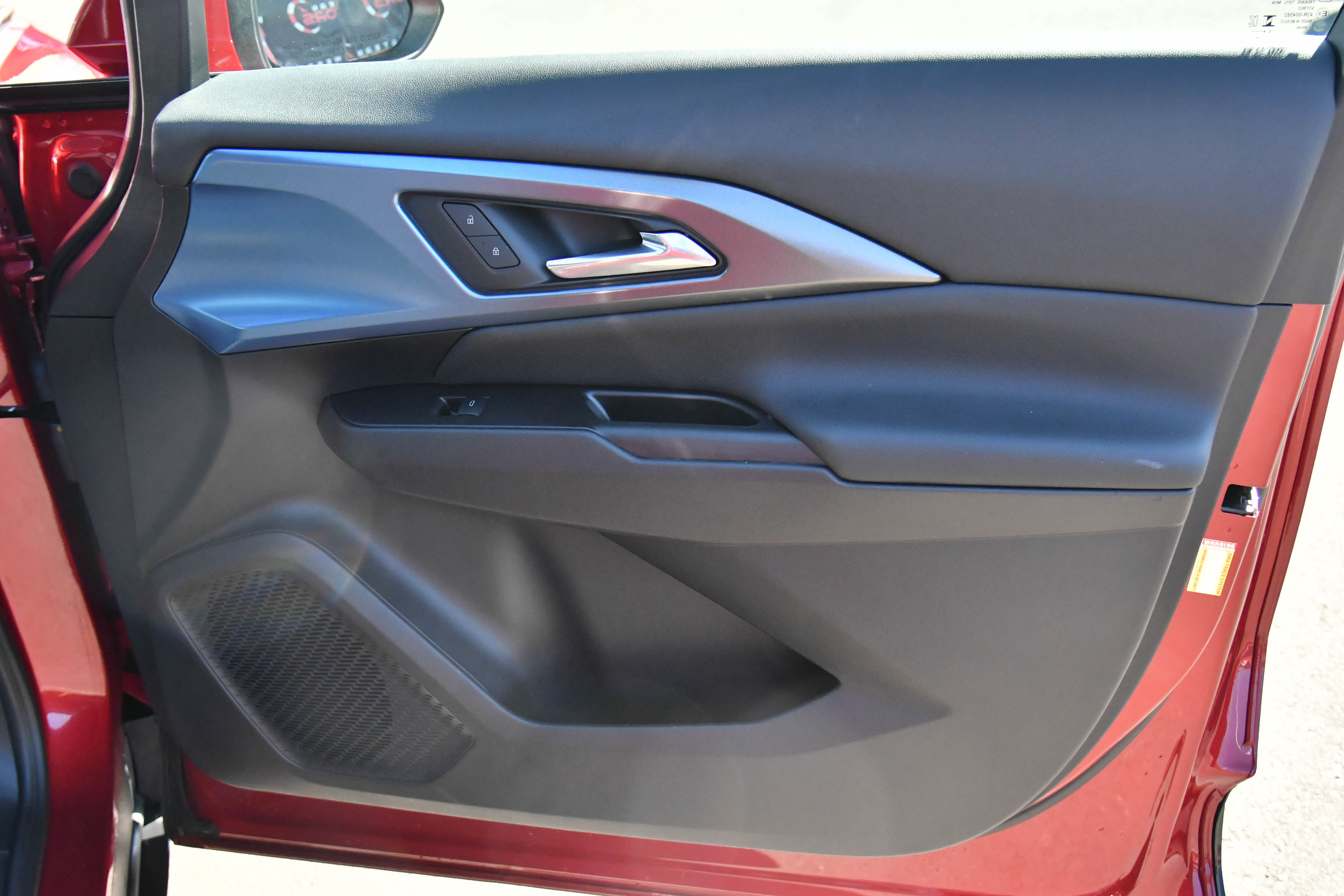 Used 2024 Chevrolet Equinox EV LT w/ LPO, Trailering Package image 50