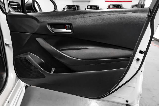 Used 2021 Toyota Corolla LE image 48