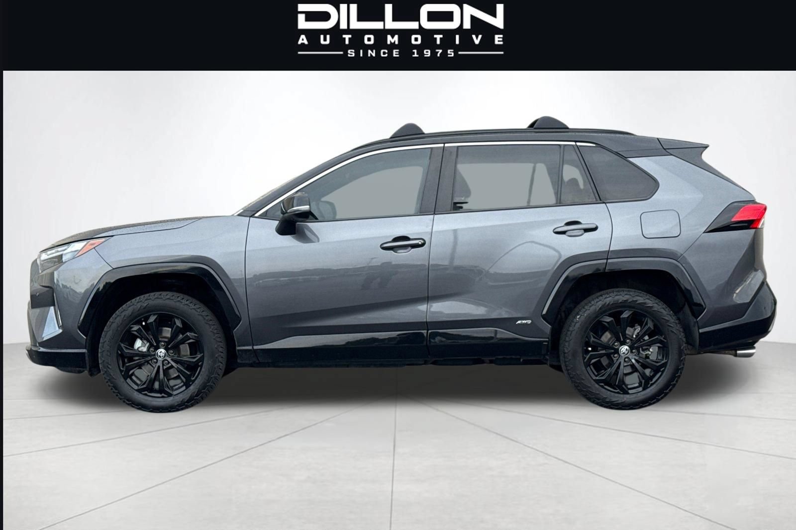 Used 2022 Toyota RAV4 XSE AWD/4WD image 7