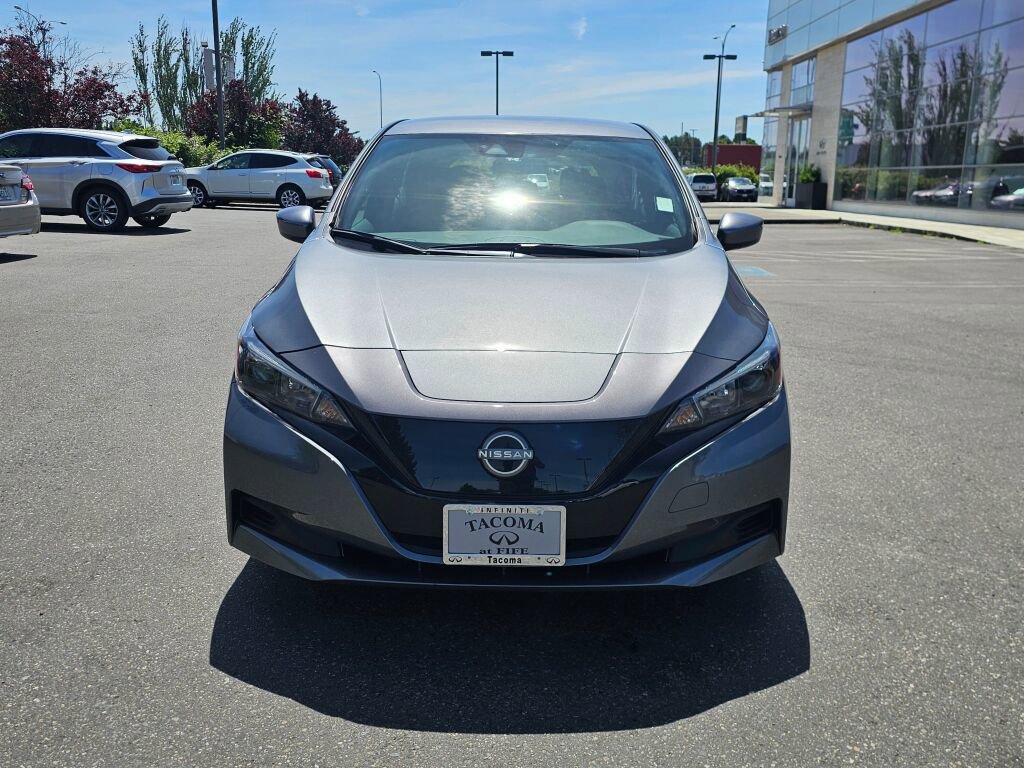 Used 2024 Nissan Leaf S FWD image 2
