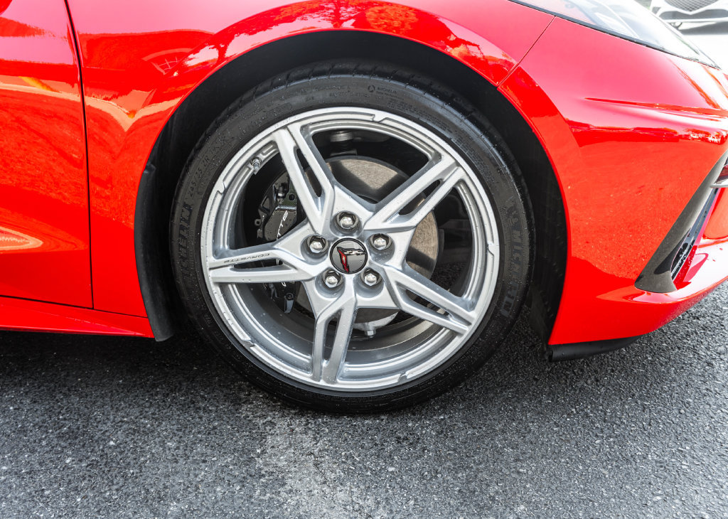 Used 2024 Chevrolet Corvette Stingray Coupe w/ 1LT RWD image 4