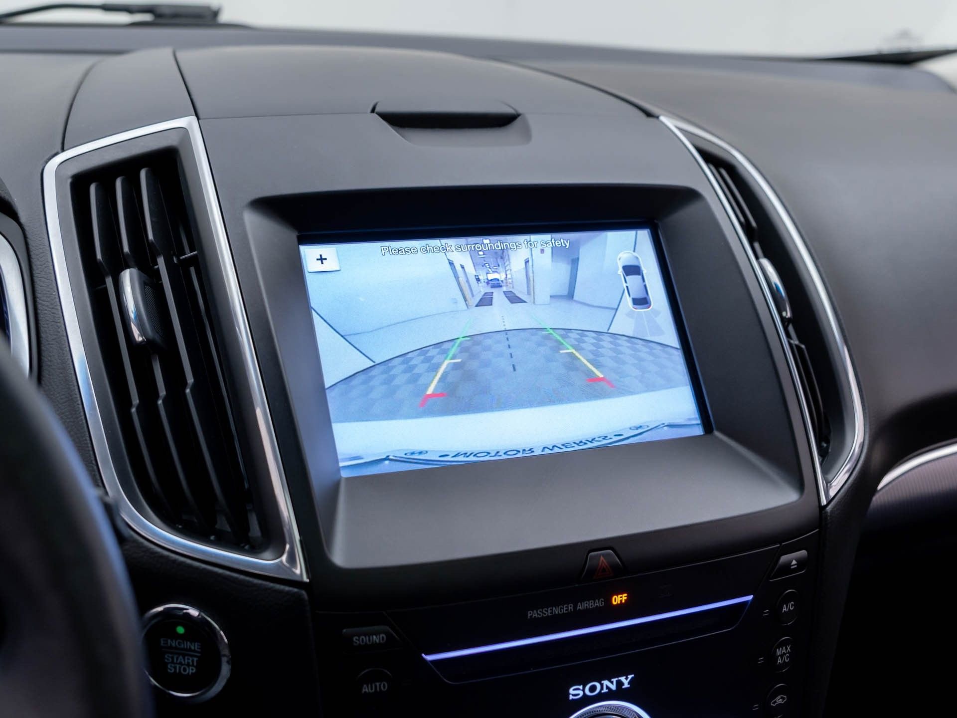 Used 2017 Ford Edge Titanium w/ Equipment Group 301A AWD/4WD image 26