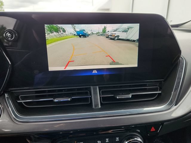Used 2026 Chevrolet Trax ACTIV w/ Sunroof Package FWD image 44