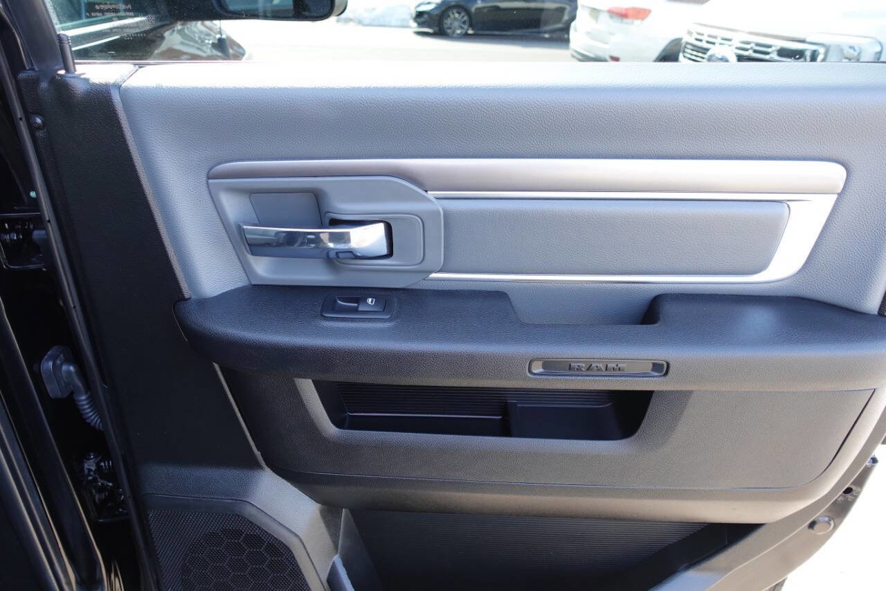 Used 2022 RAM 1500 Classic SLT w/ Electronics Convenience Group image 30