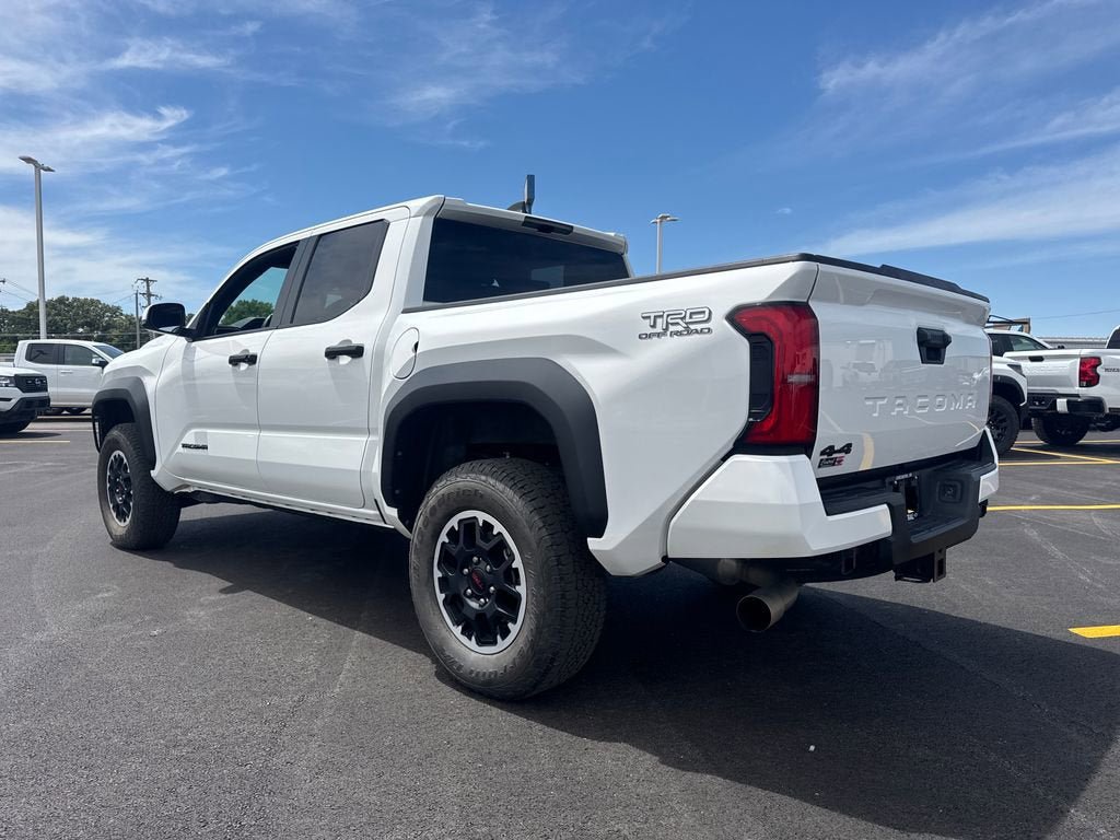 Used 2024 Toyota Tacoma TRD Off-Road AWD/4WD image 4