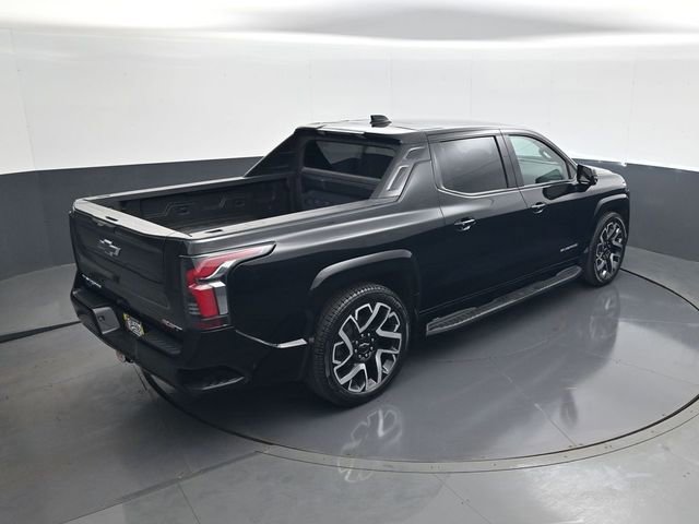Certified 2025 Chevrolet Silverado EV RST AWD/4WD image 17