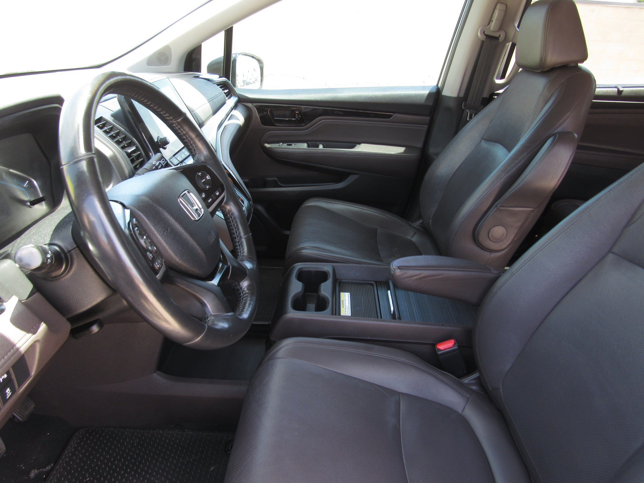 Used 2018 Honda Odyssey Elite image 17