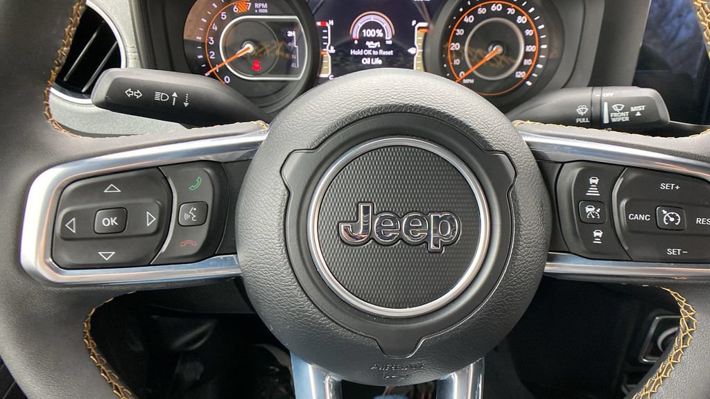 Used 2024 Jeep Wrangler Unlimited Sahara w/ Safety Group AWD/4WD image 19