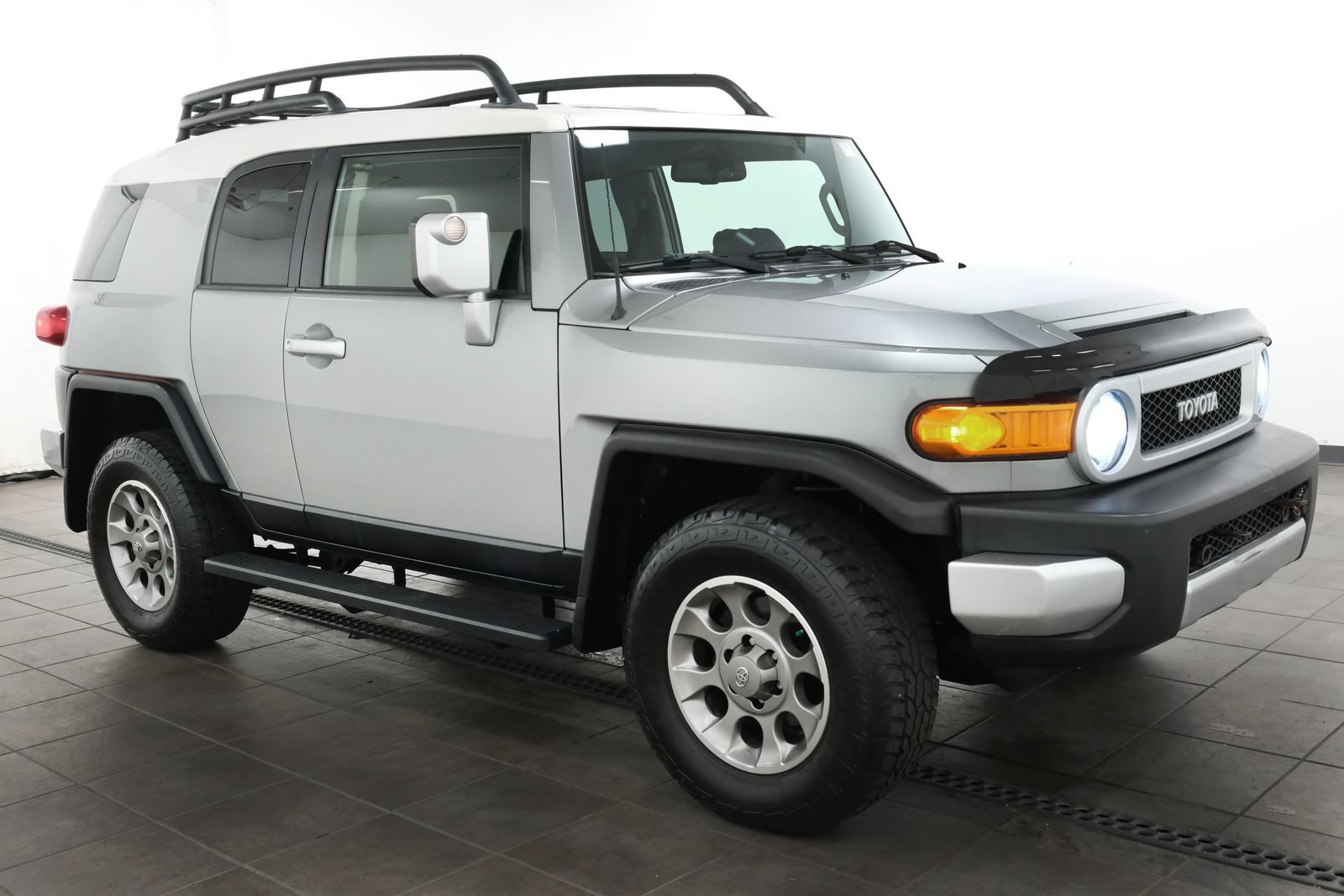 Used 2011 Toyota FJ Cruiser 4WD w/ Upgrade Pkg image 7