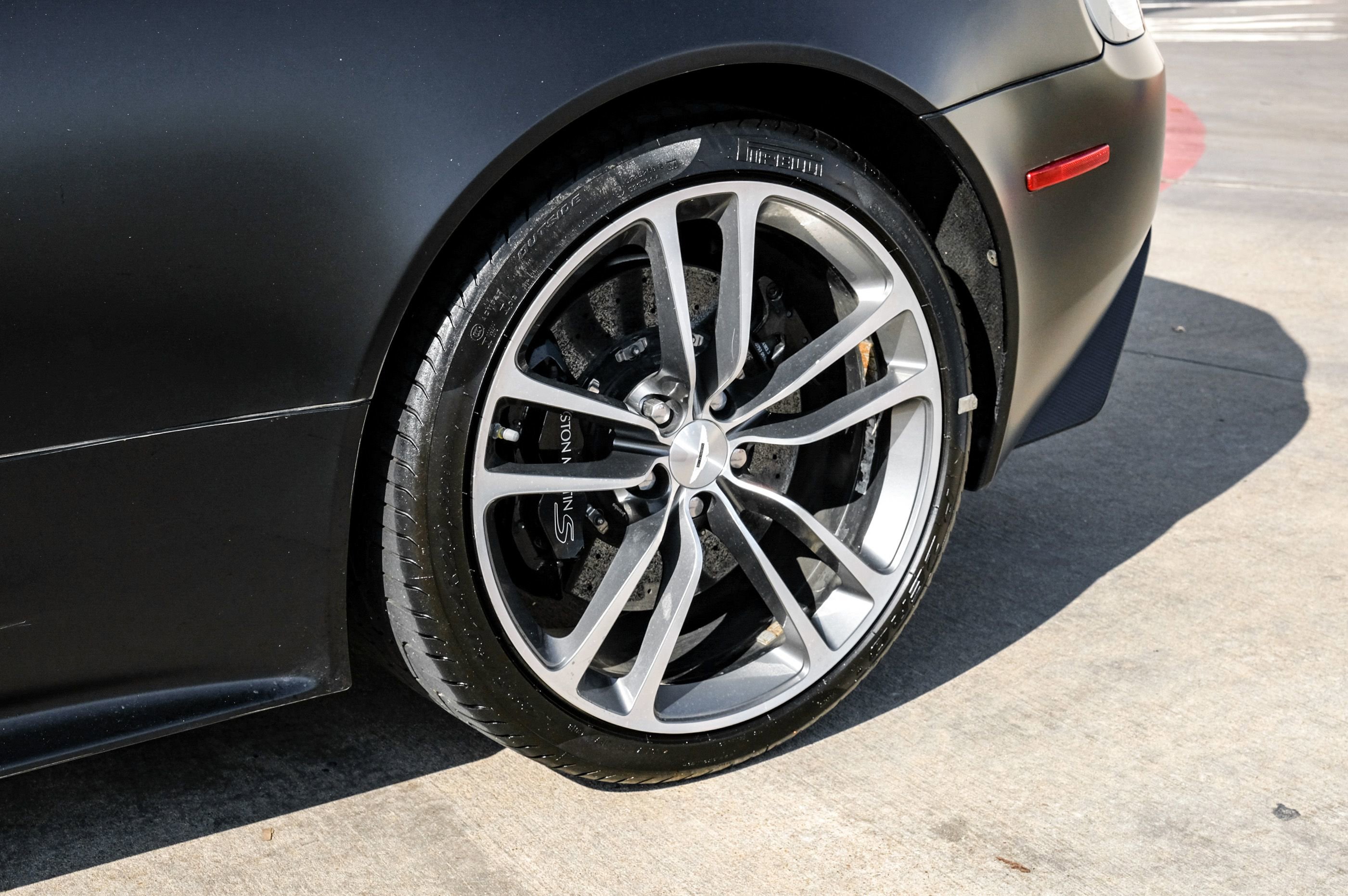 Used 2010 Aston Martin DBS Base image 42