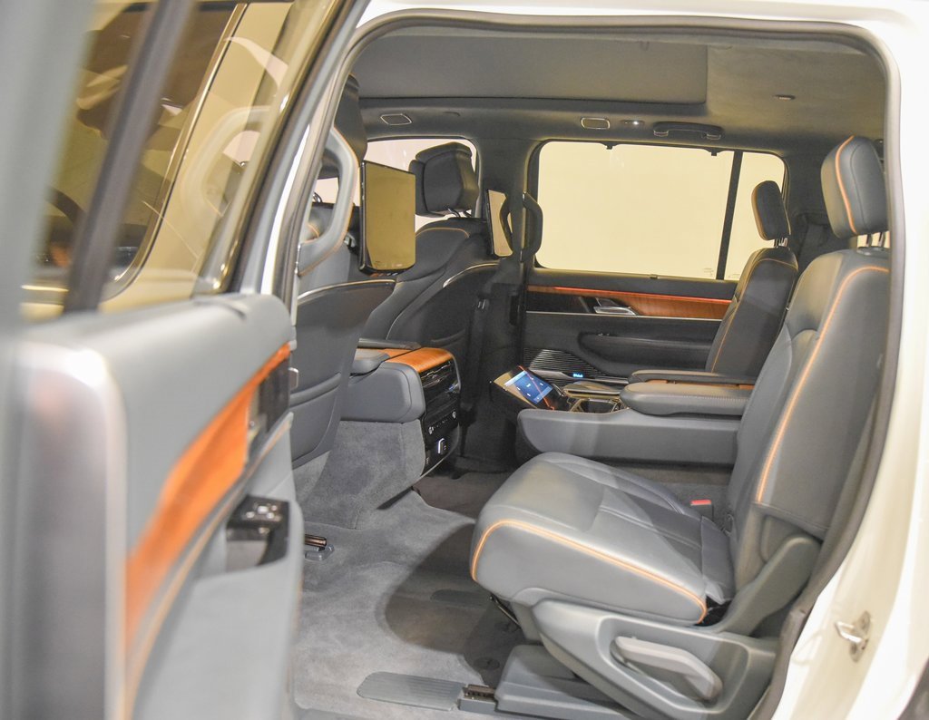 Used 2022 Jeep Grand Wagoneer Series II w/ Premium Group II image 14