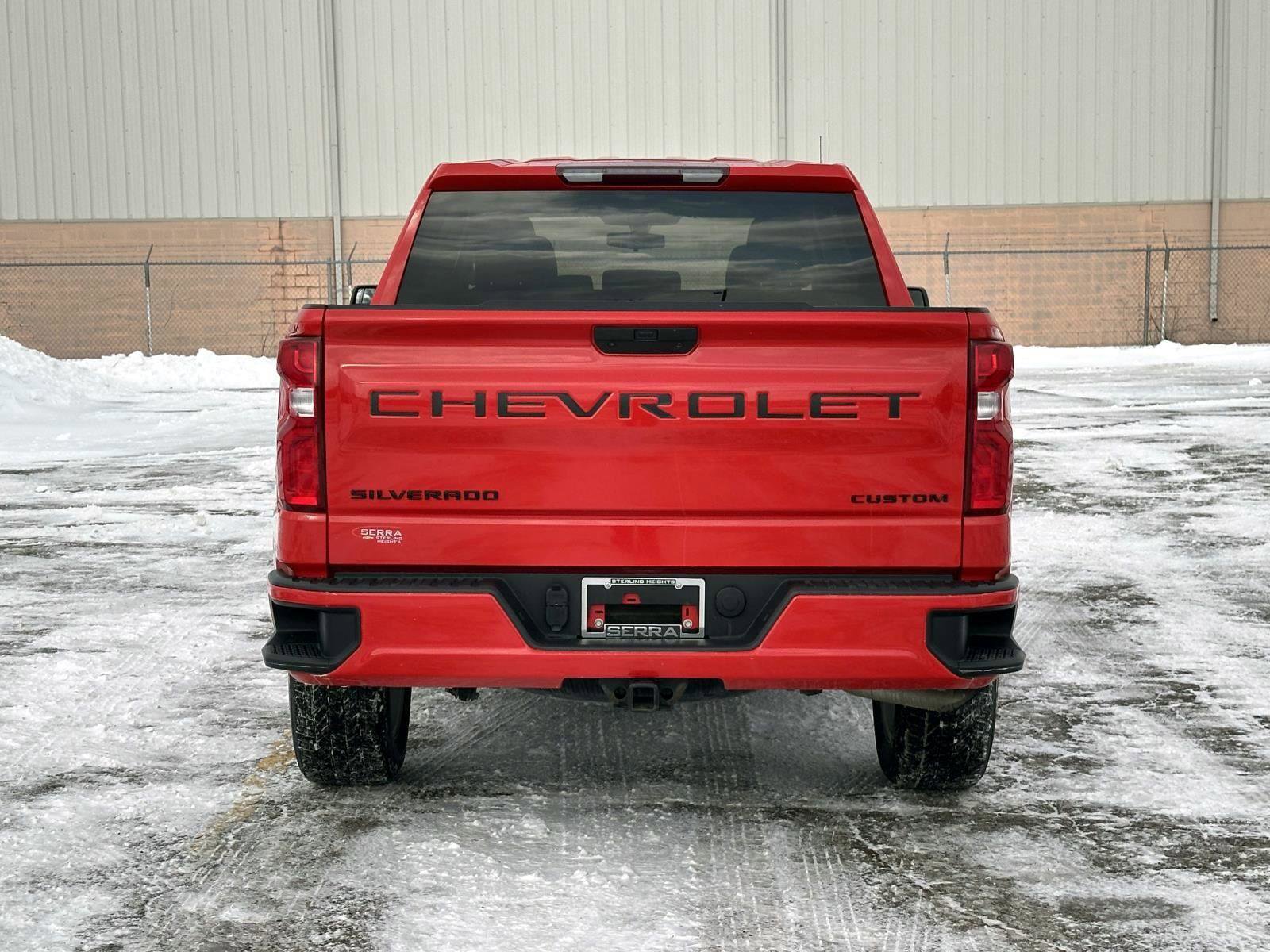 Used 2021 Chevrolet Silverado 1500 Custom w/ LPO, Dark Essentials Package image 4