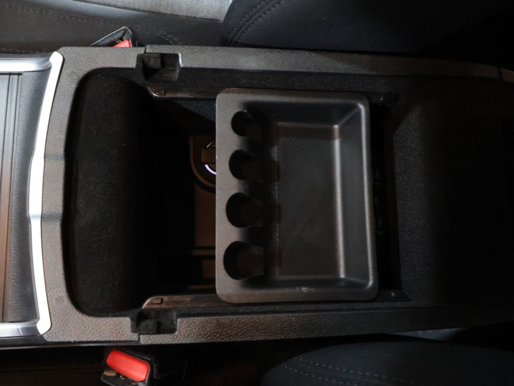 Used 2019 Chrysler 300 Touring image 34