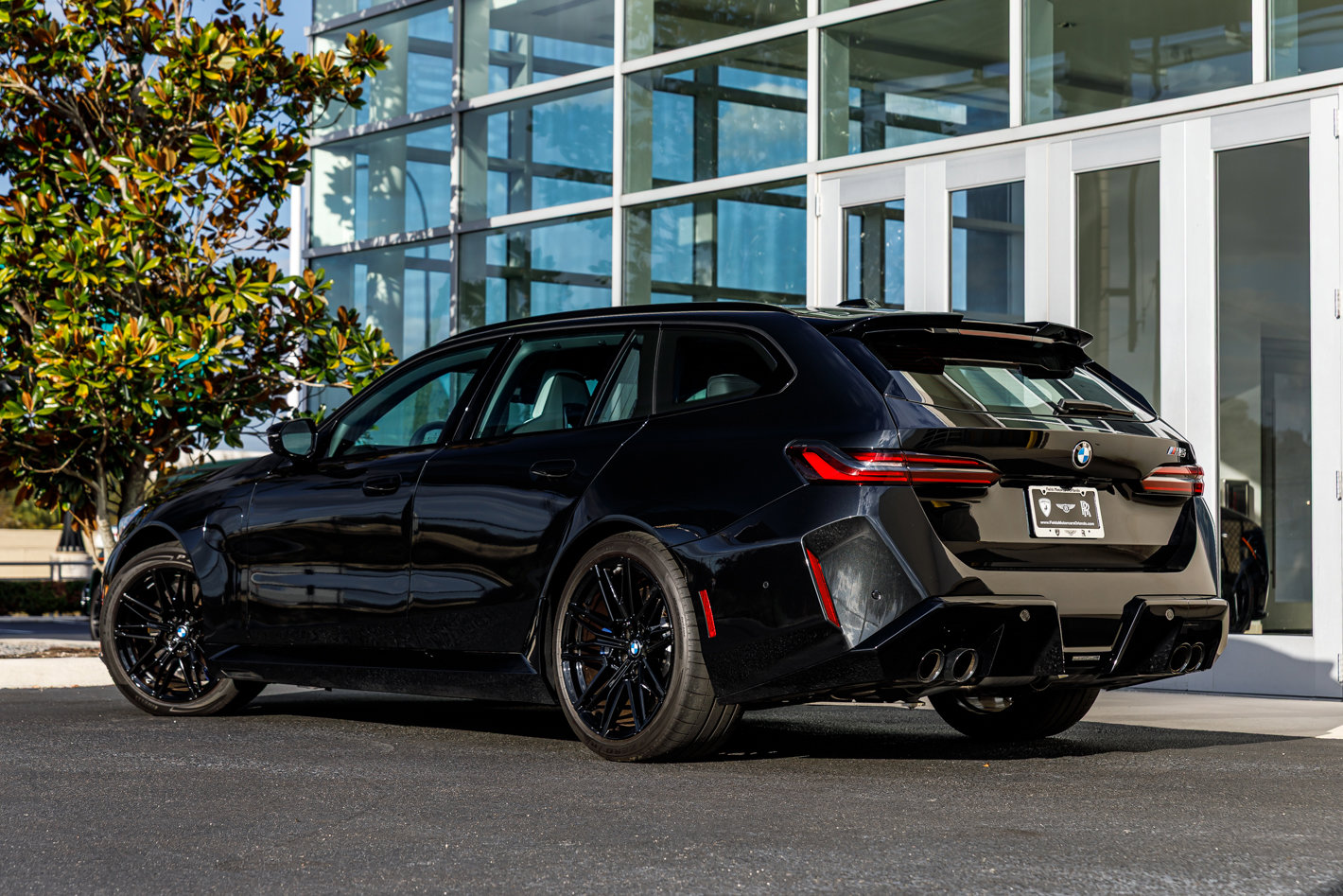 Used 2026 BMW M5 Touring image 11