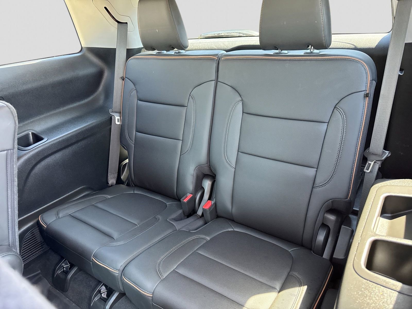 Used 2022 GMC Acadia AT4 w/ Preferred Package AWD/4WD image 27