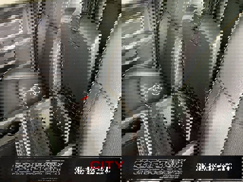 Used 2018 RAM 3500 Laramie Longhorn image 23