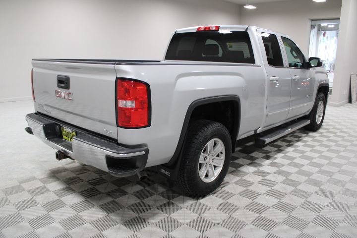 Used 2018 GMC Sierra 1500 SLE w/ SLE Value Package AWD/4WD image 10
