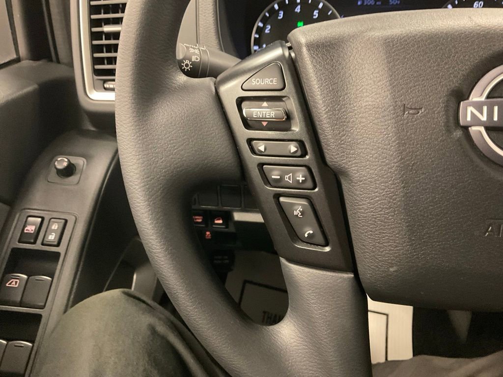 Used 2024 Nissan Frontier SV image 20