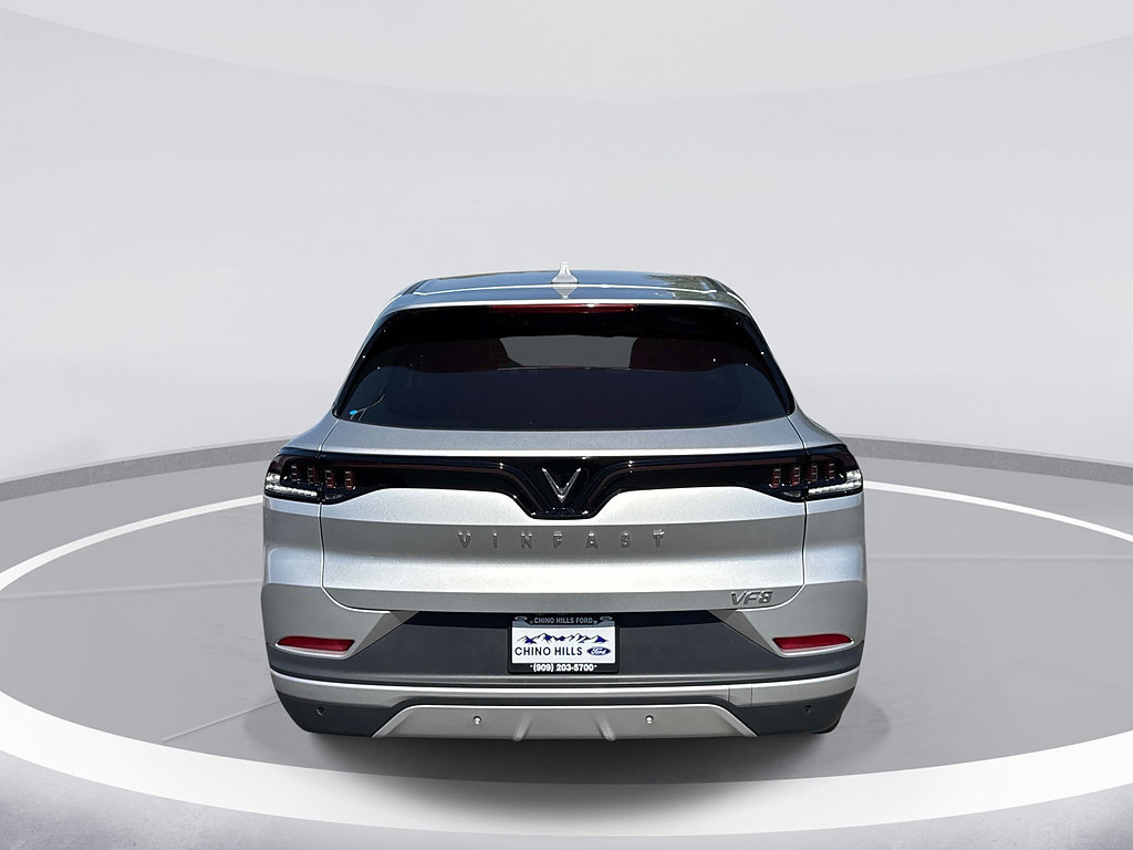 Used 2024 VinFast VF 8 Eco AWD/4WD image 5