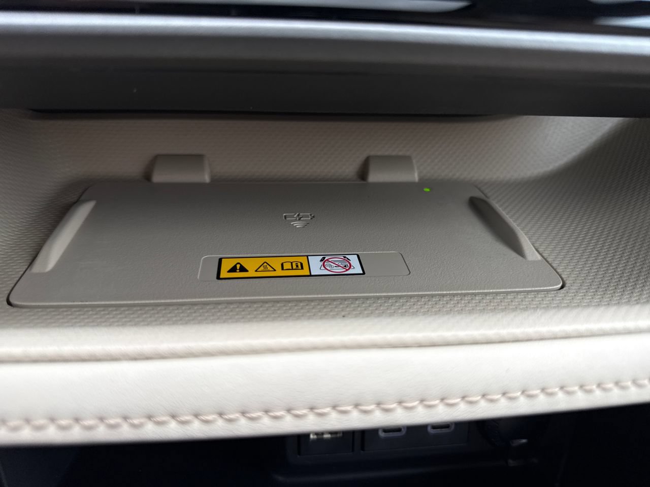 Used 2023 Toyota Highlander XLE AWD/4WD image 22