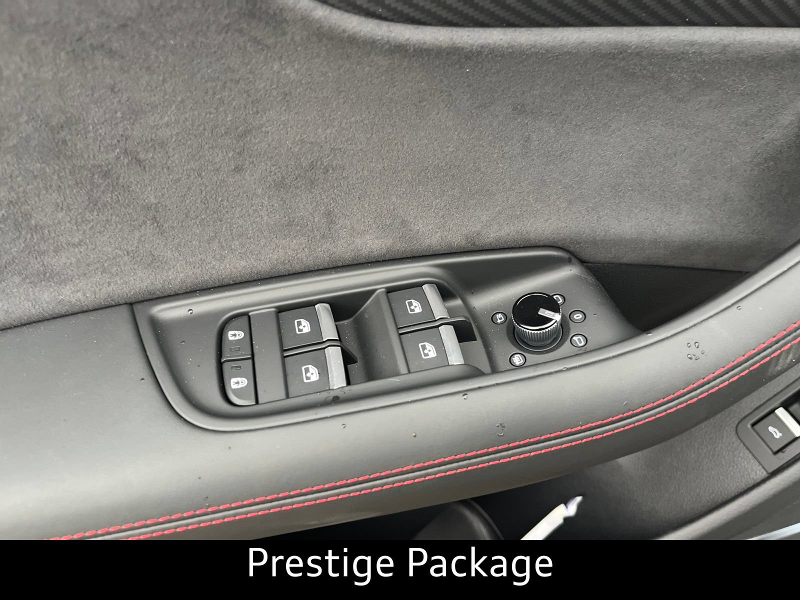 New 2026 Audi SQ8 Prestige AWD/4WD image 8