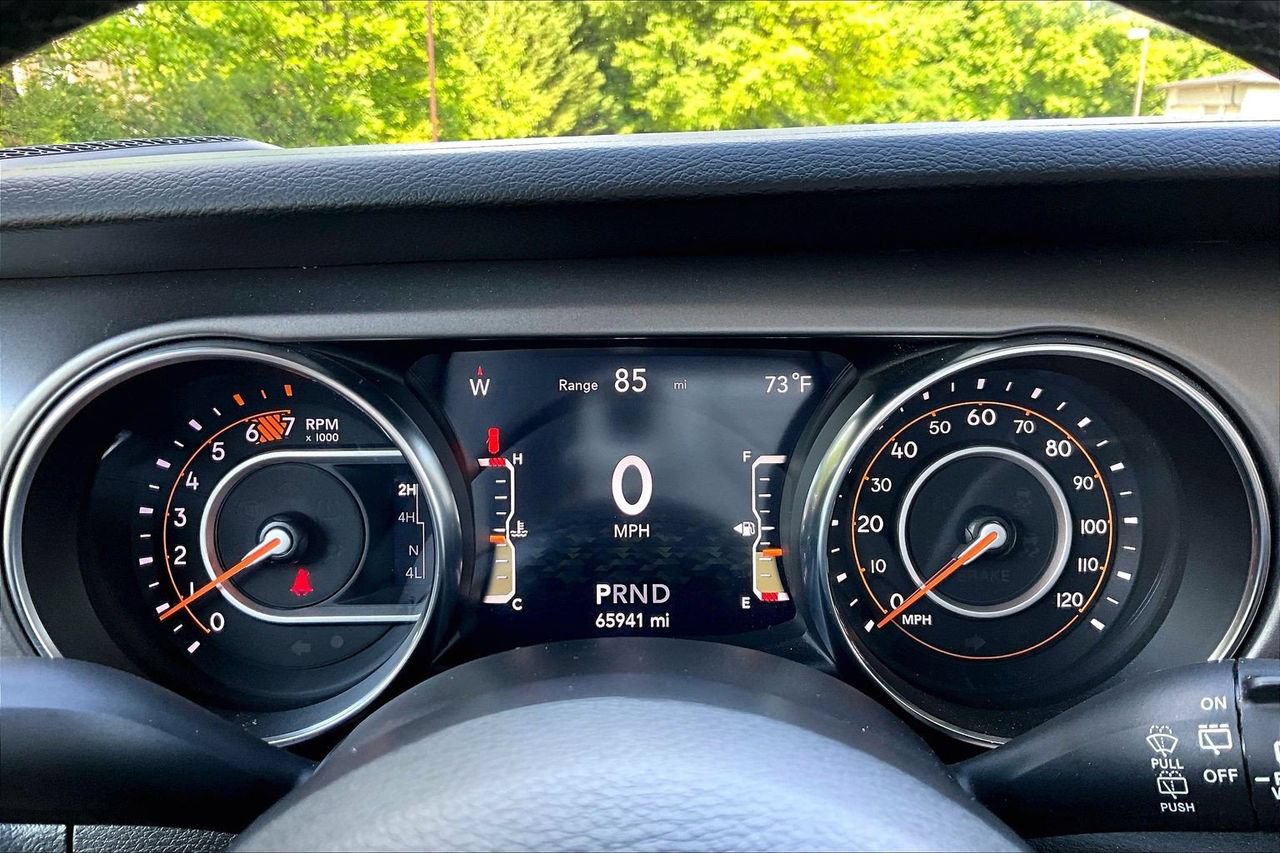 Used 2023 Jeep Wrangler Unlimited Sport AWD/4WD image 10