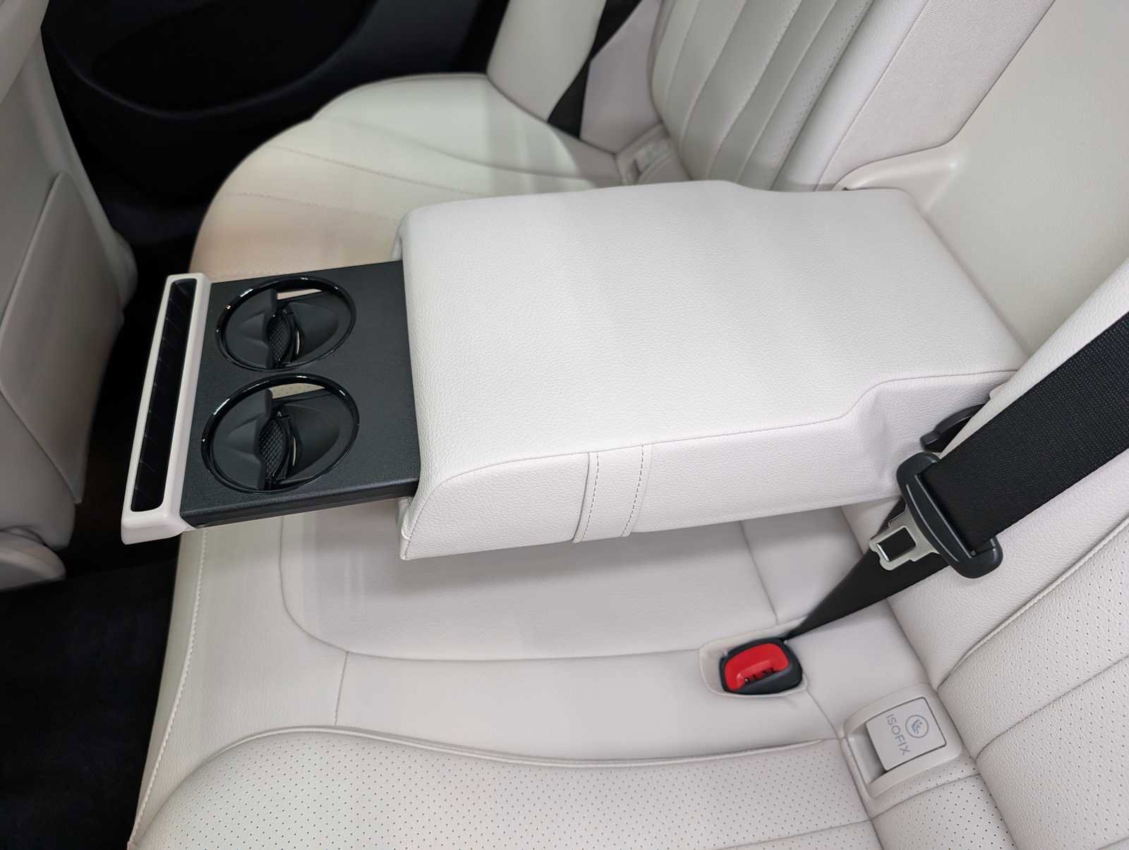 New 2026 Mercedes-Benz E 450 4MATIC Sedan image 18