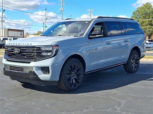 New 2025 Ford Expedition Max Platinum w/ Stealth Appearance Package image 3