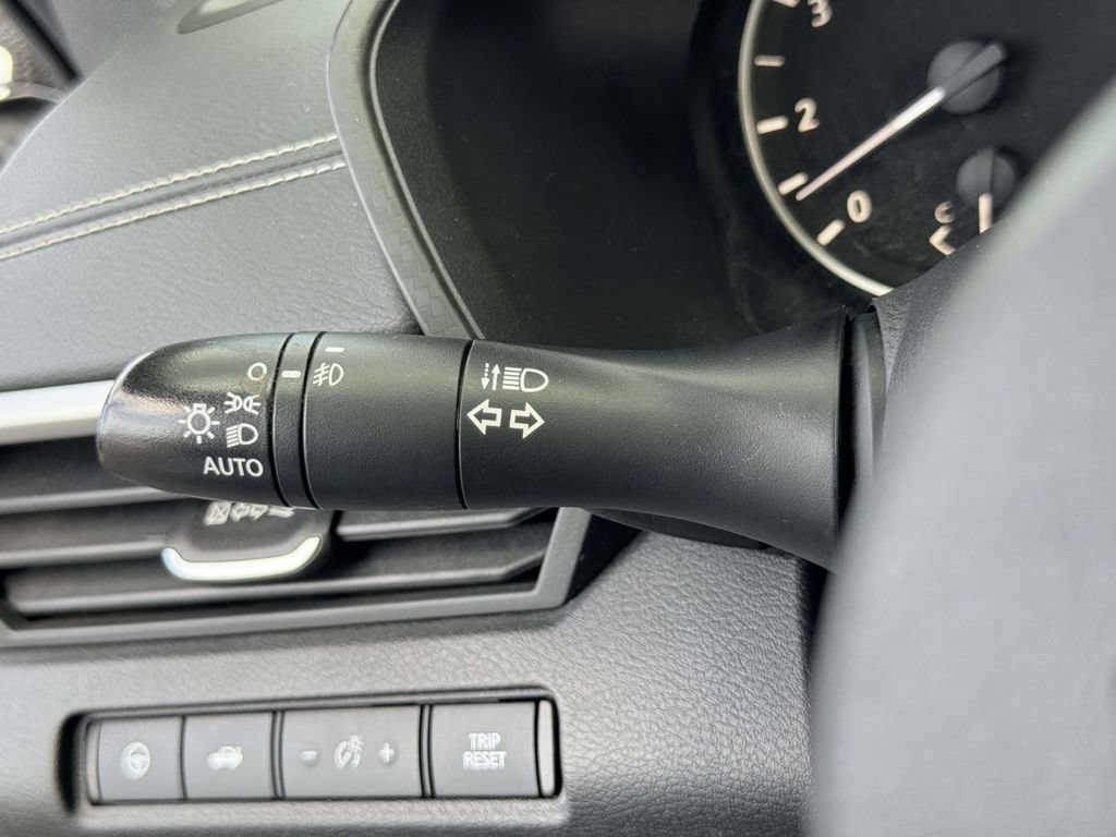 Used 2020 Nissan Altima 2.5 SV FWD image 26