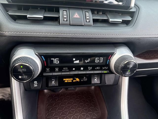 Used 2019 Toyota RAV4 Limited image 27