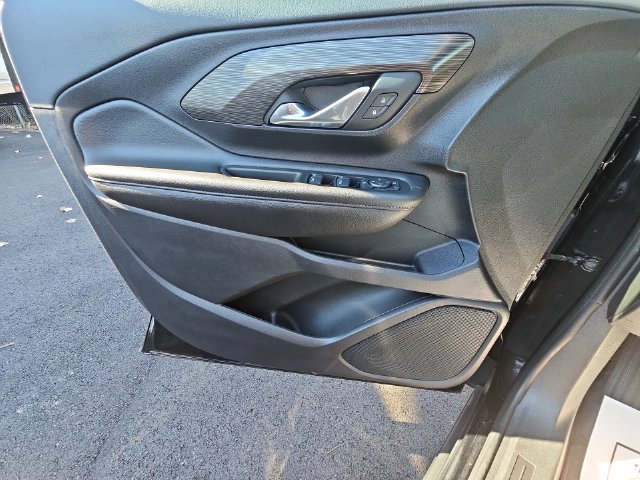 Used 2024 GMC Terrain SLE AWD/4WD image 32