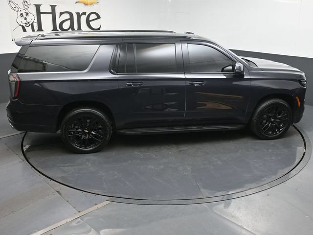 Certified 2026 Chevrolet Suburban RST w/ RST Capability Package AWD/4WD image 42