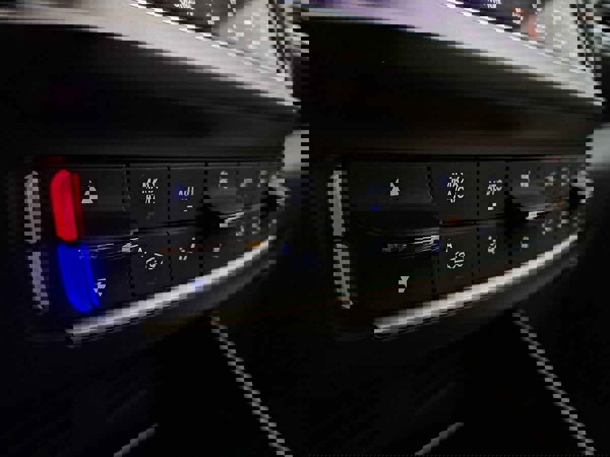 Used 2021 Maserati Levante S image 23