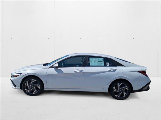 New 2025 Hyundai Elantra Limited FWD image 5