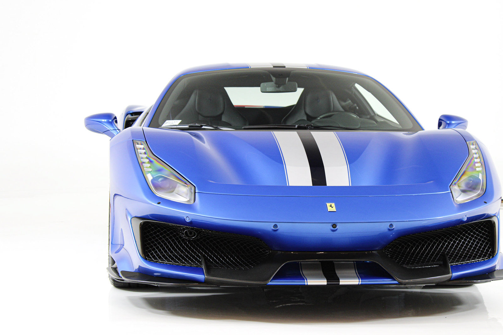 Used 2020 Ferrari 488 Pista Coupe RWD image 3