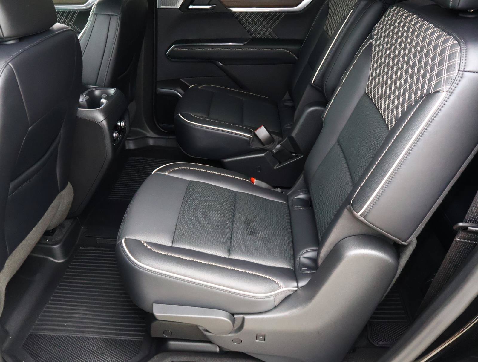 Used 2024 GMC Acadia Denali w/ Super Cruise Package AWD/4WD image 24