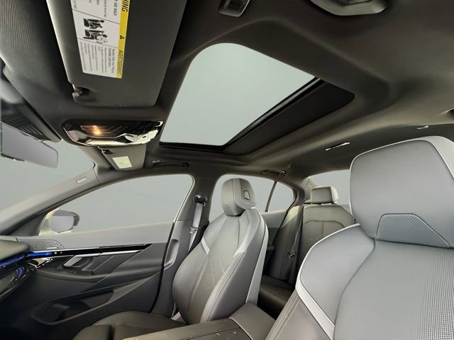 Used 2025 BMW 530i w/ Premium Package image 24