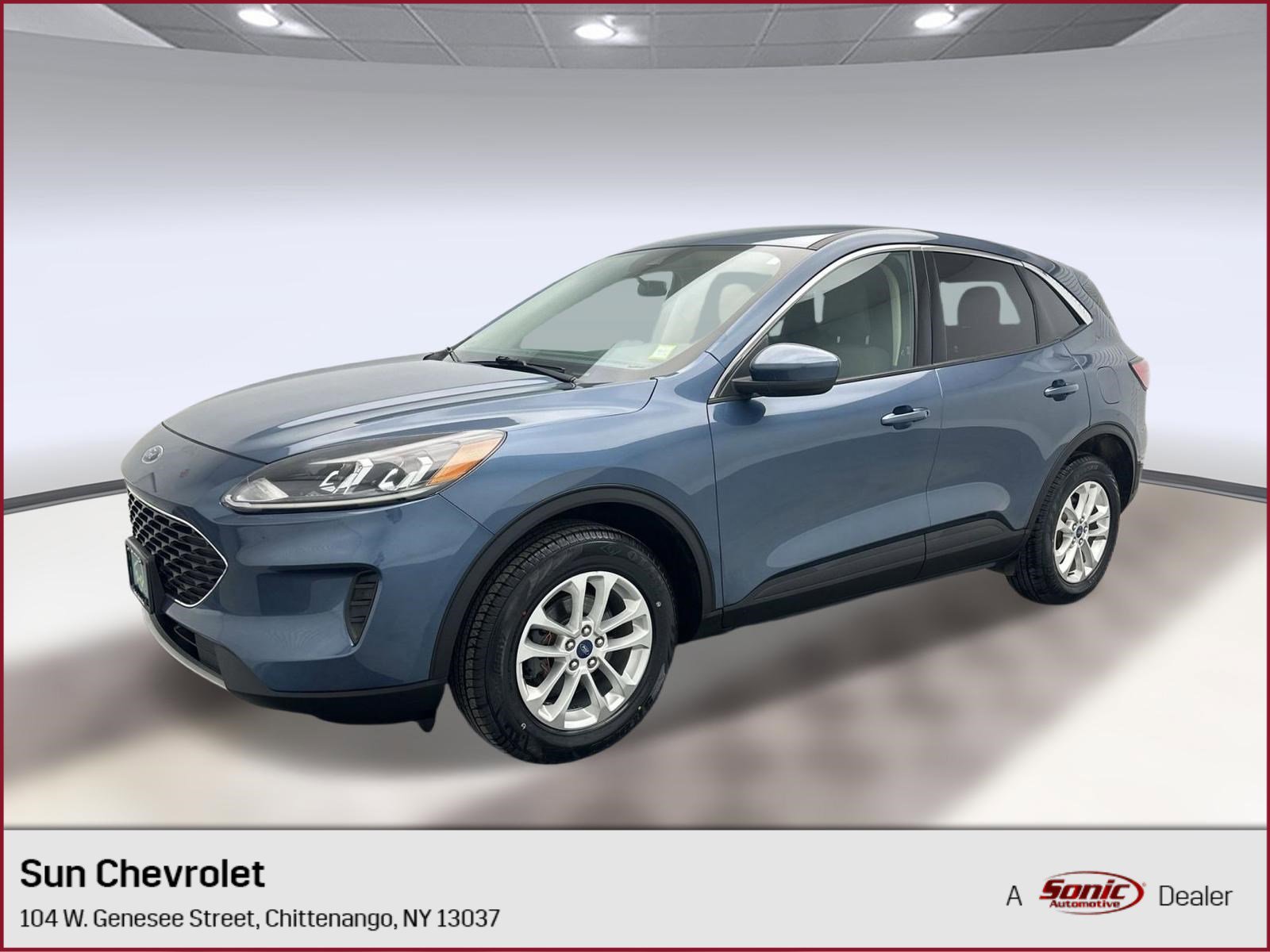 Used 2020 Ford Escape SE image 1