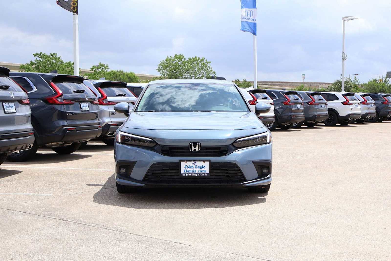 Used 2022 Honda Civic Touring image 6
