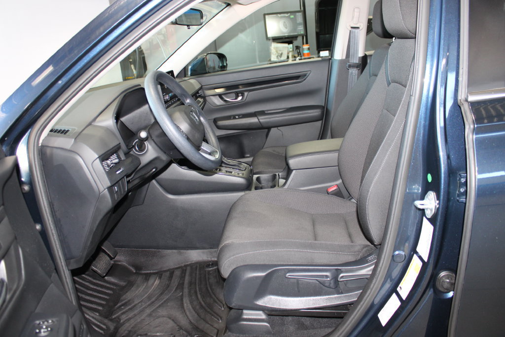 Used 2024 Honda CR-V LX image 7