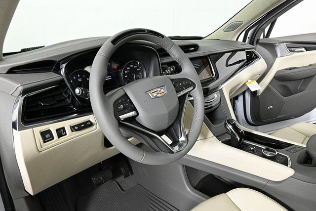 New 2025 Cadillac XT6 Premium Luxury w/ Technology Package image 6