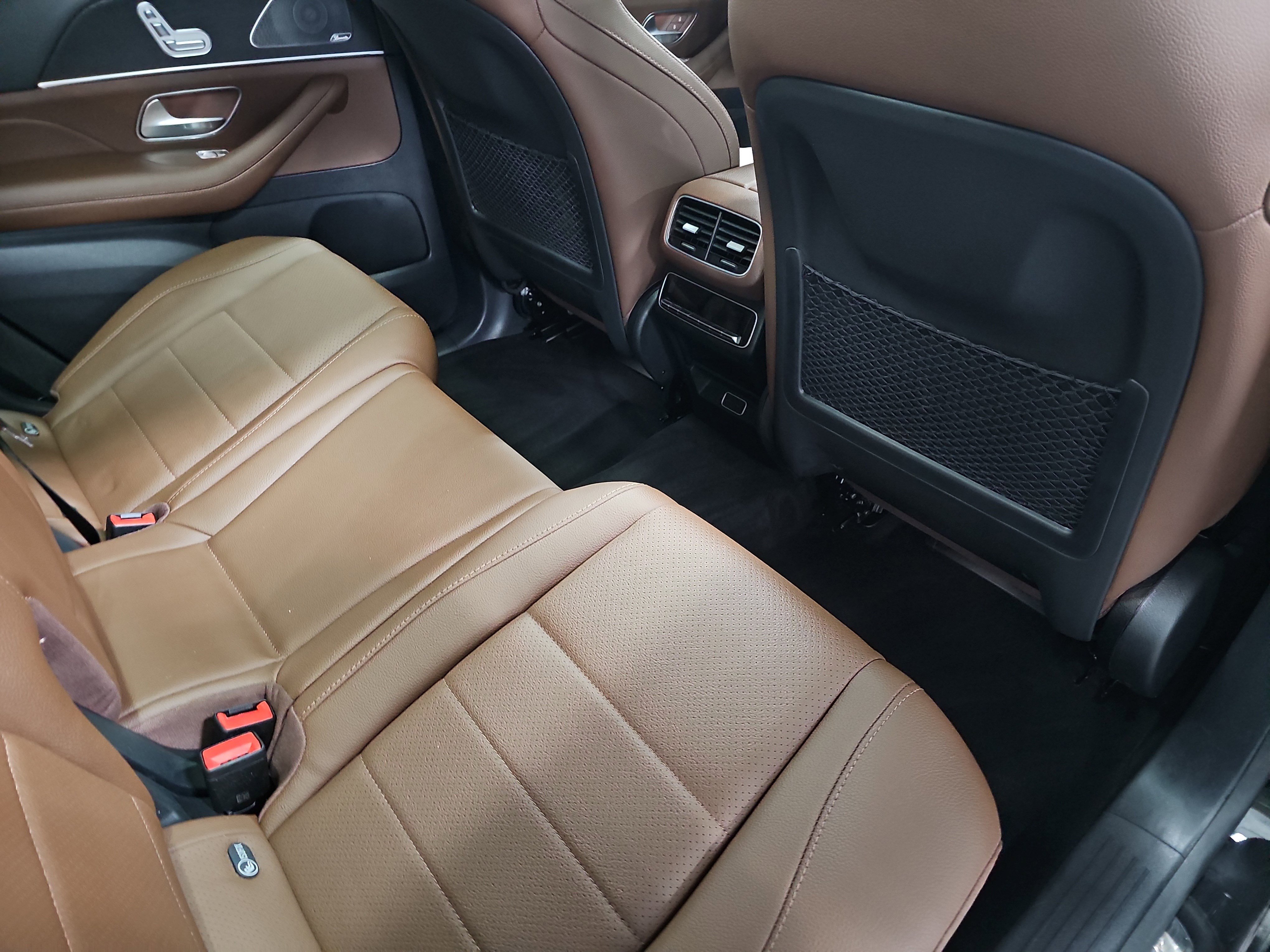 Used 2024 Mercedes-Benz GLS 450 4MATIC image 12