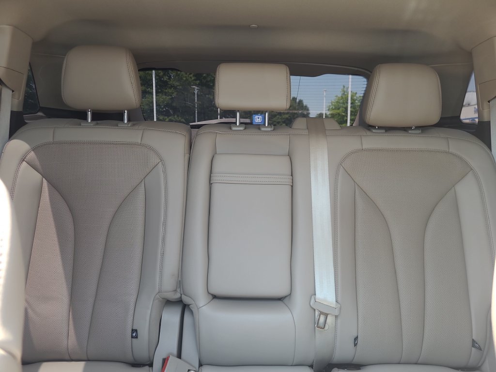 Used 2022 Lincoln Nautilus Reserve w/ Equipment Group 201A FWD image 34