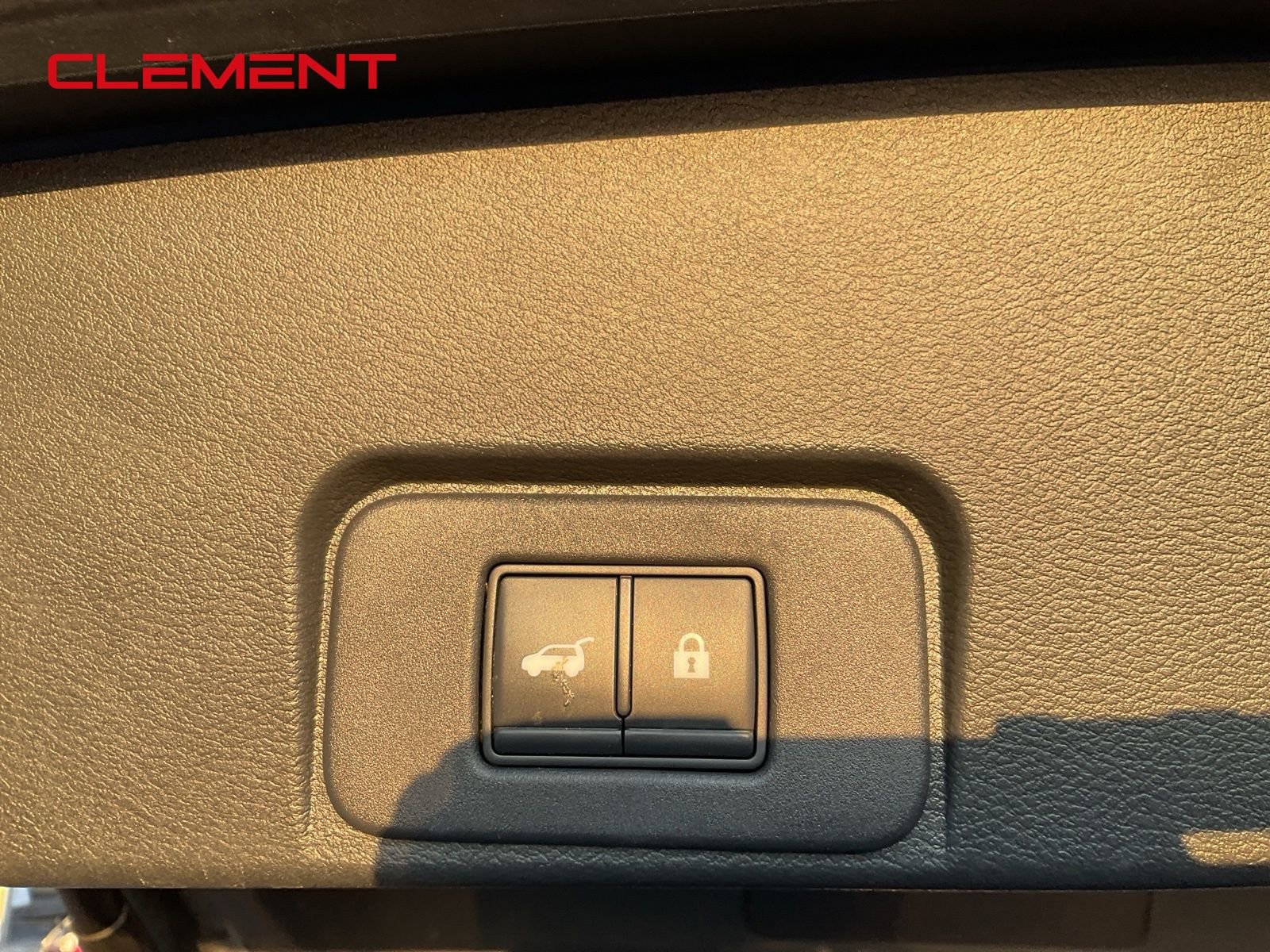 Used 2021 Nissan Rogue Platinum image 37