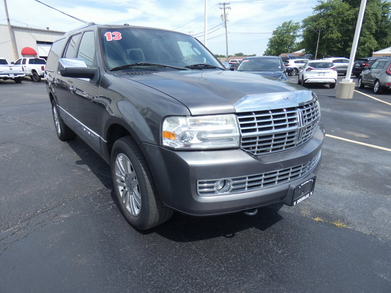 Used 2013 Lincoln Navigator L 4WD w/ HD Trailer Tow Pkg image 3