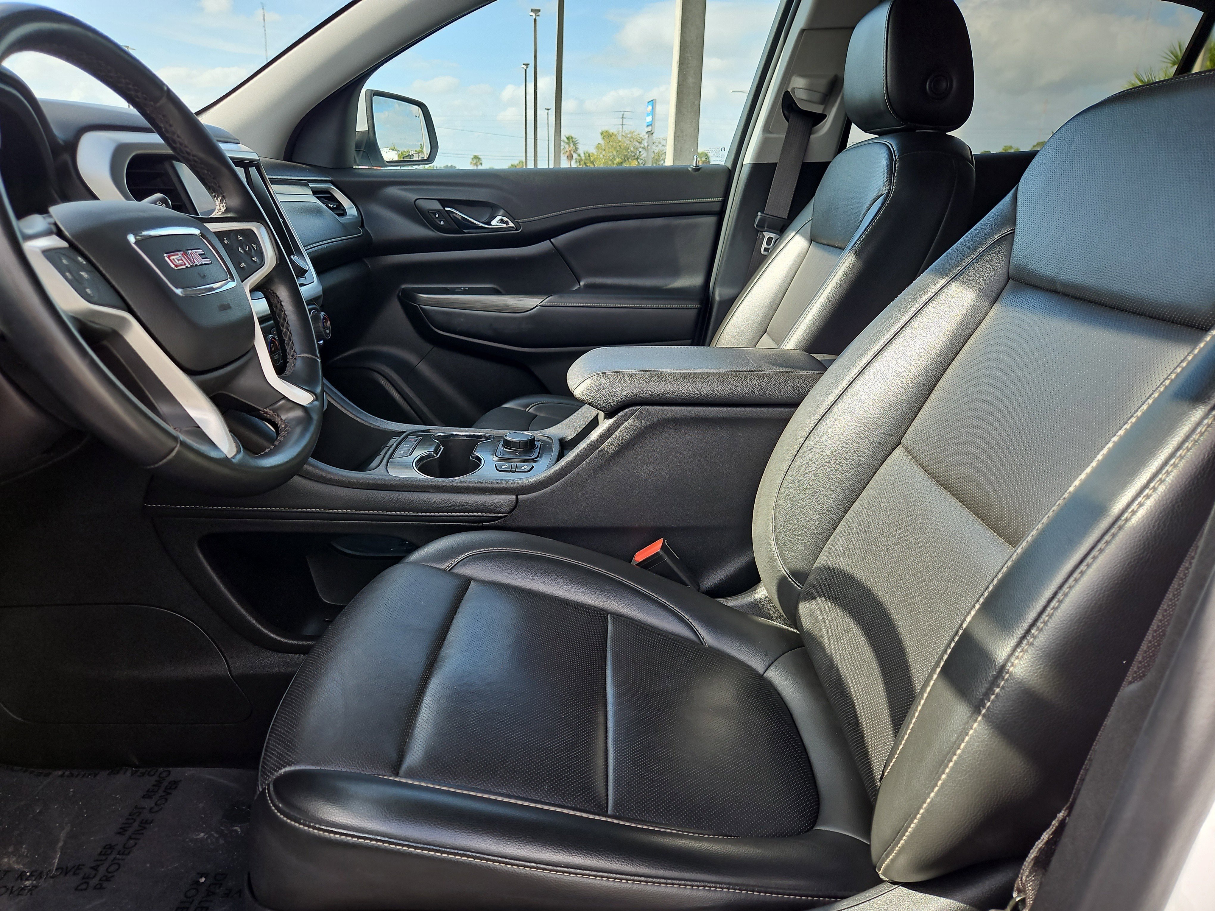 Used 2023 GMC Acadia SLT AWD/4WD image 15