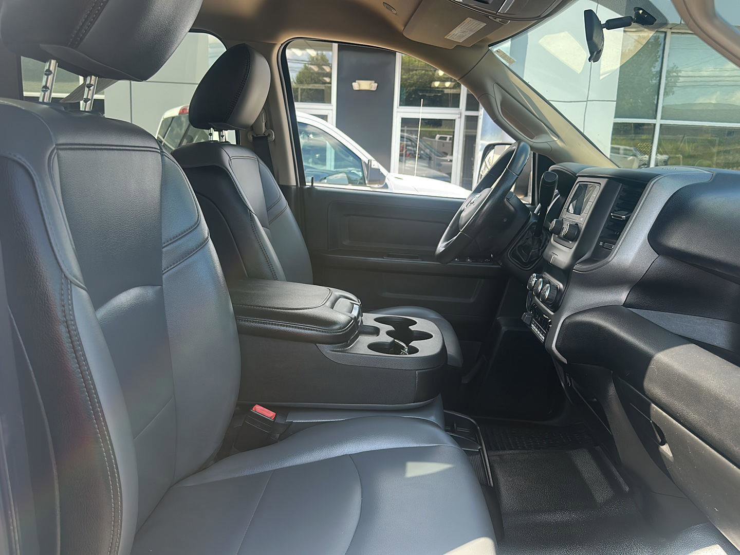 Used 2020 RAM 5500 Tradesman w/ Chrome Appearance Group image 4